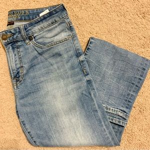 American Eagle Men’s Extreme Flex Original Bootcut Jeans Medium-Light Wash